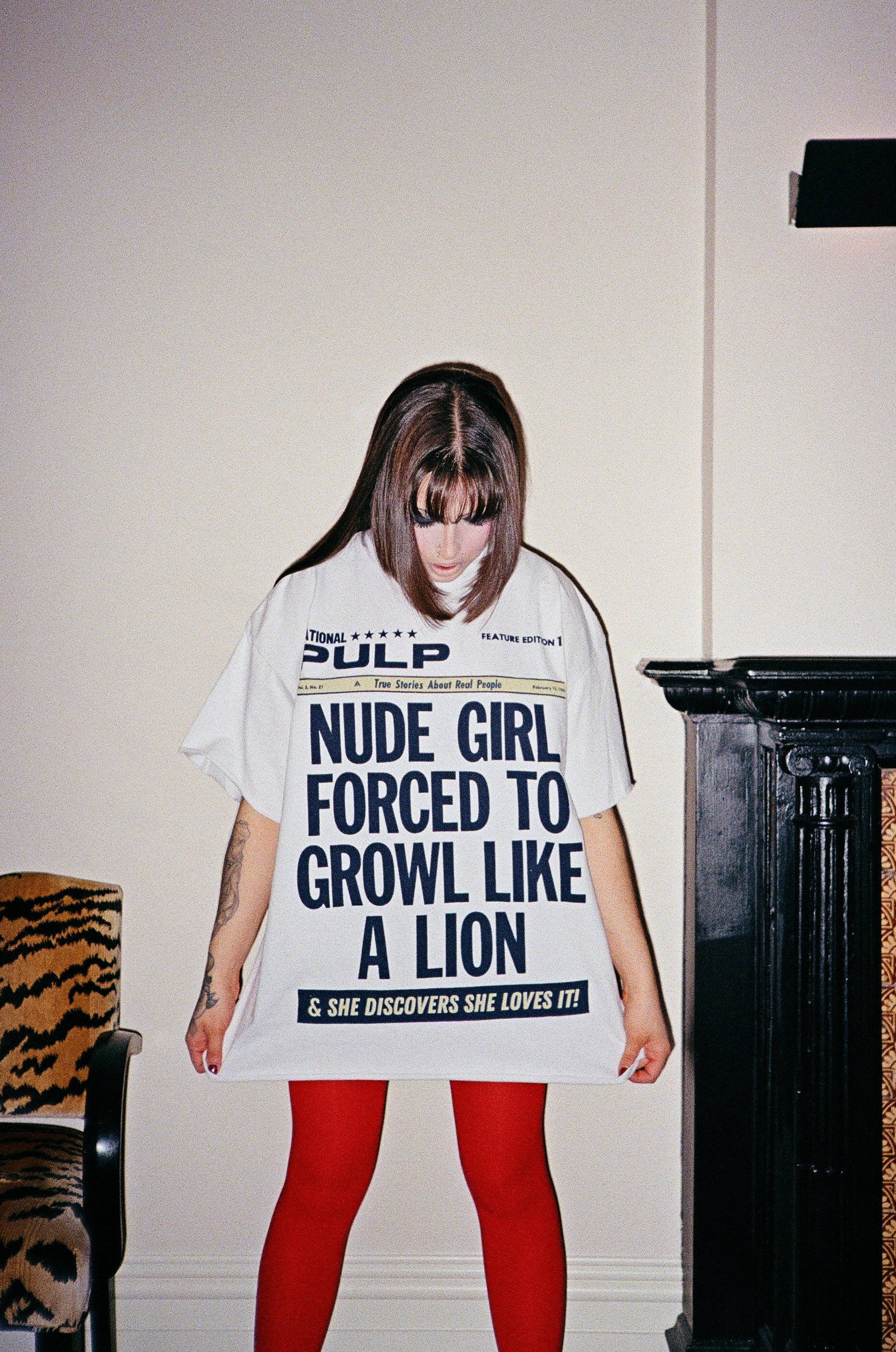 Nude Girl Forced to Growl Like a Lion!